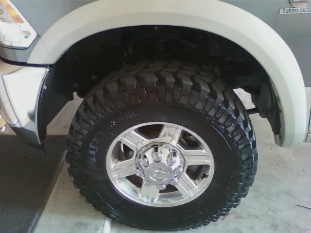 photo 1 Dodge Ram 2500 custom wheels   17x, ET , tire size 285/70 R17. x ET