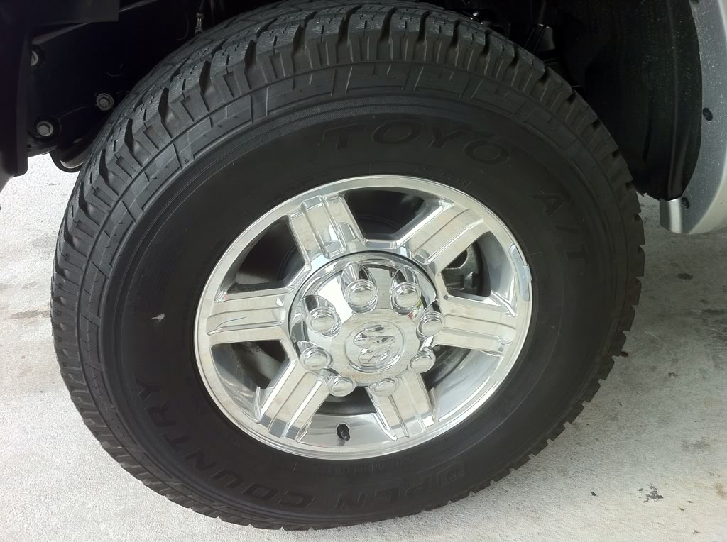 photo 1 Dodge Ram 2500 custom wheels   17x, ET , tire size 285/70 R17. x ET 