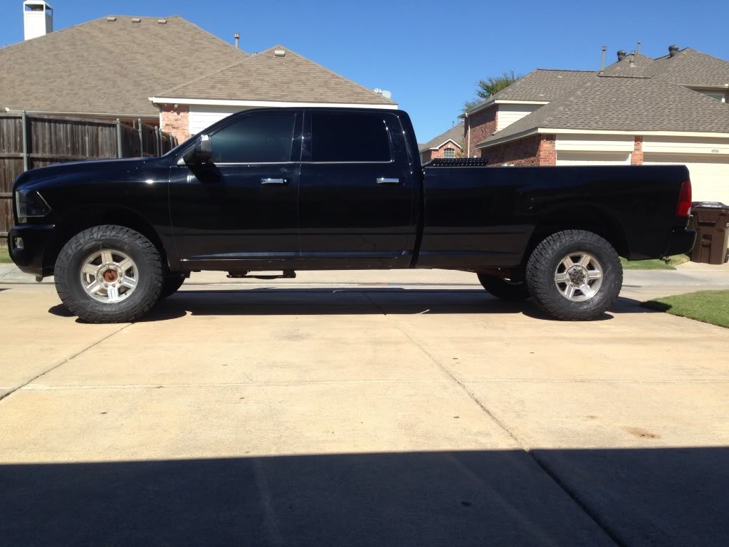 photo 1 Dodge Ram 3500 custom wheels   17x, ET , tire size 315/70 R17. x ET 