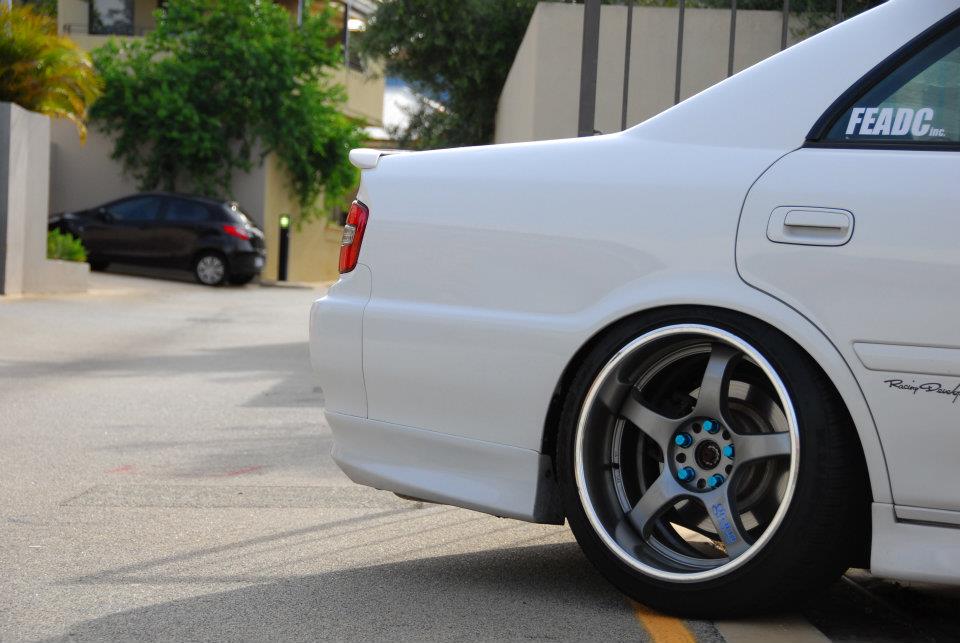 photo 2 Toyota Chaser custom wheels RAYS Gram Lights 18x9.0, ET +15, tire size 225/40 R18. 18x10.0 ET+23 235/40 R18