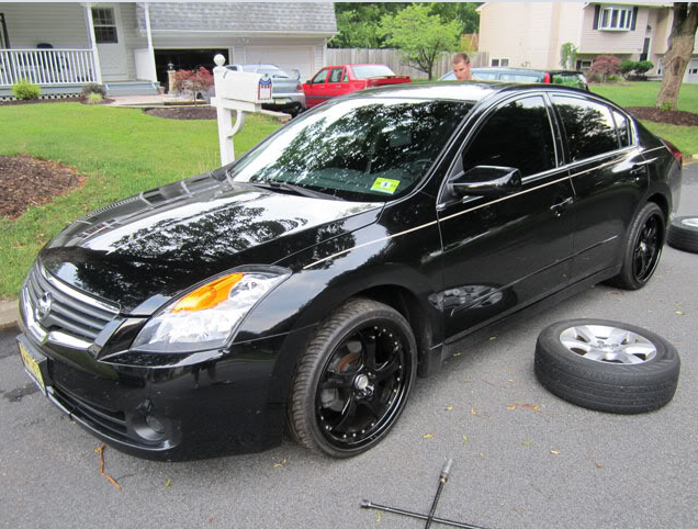 photo 2 Nissan Altima custom wheels   19x9.0, ET , tire size 225/35 R19. 19x10.0 ET 235/35 R19