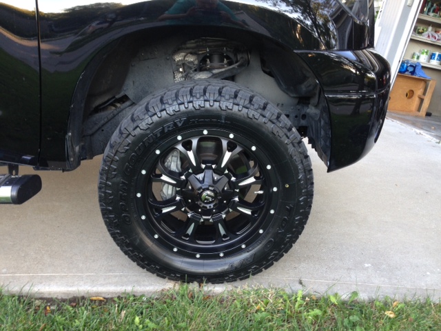 photo 1 Toyota Tundra custom wheels Fuel Krank 20x, ET +20, tire size 305/55 R20. x ET