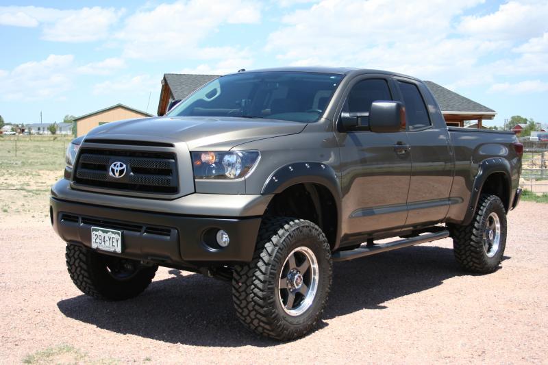 photo 1 Toyota Tundra custom wheels Level 8  18x, ET +18, tire size 315/70 R18. x ET