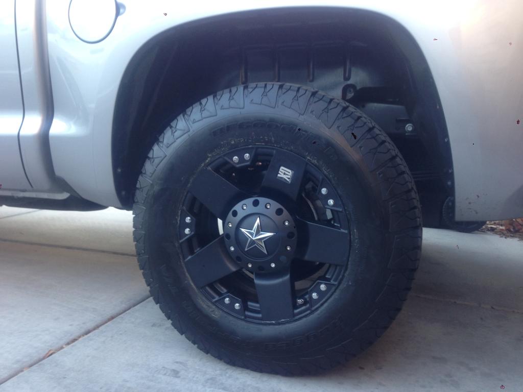 photo 1 Toyota Tundra custom wheels XD Rockstar 18x, ET , tire size 275/70 R18. x ET