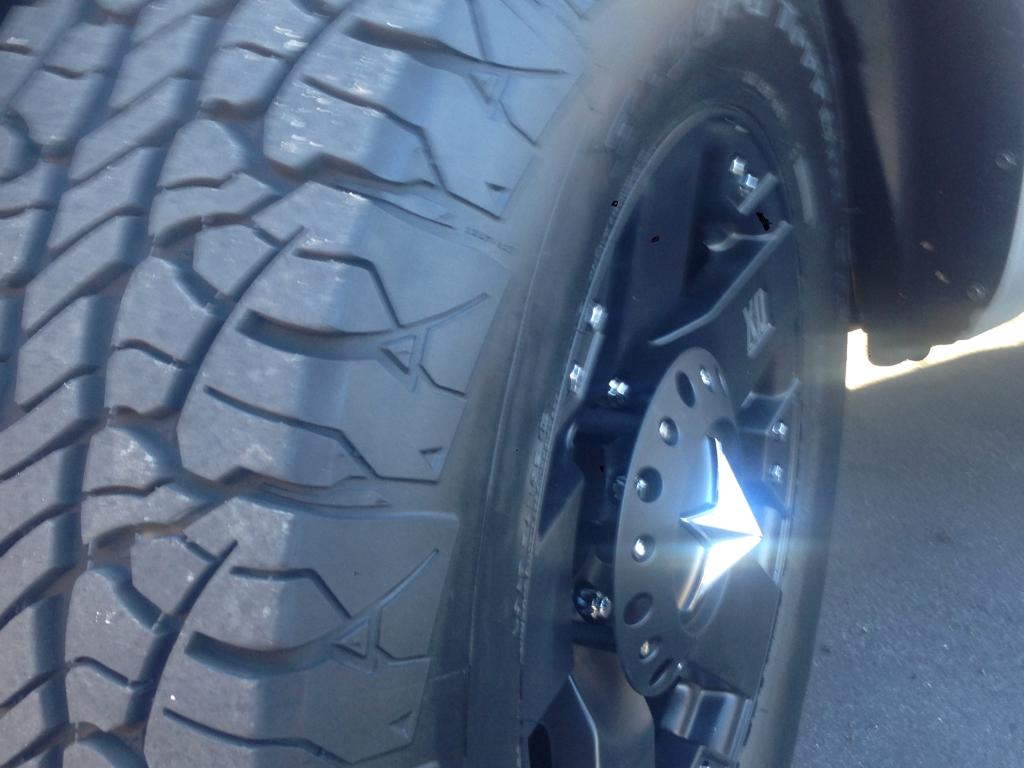 photo 2 Toyota Tundra custom wheels XD Rockstar 18x, ET , tire size 275/70 R18. x ET