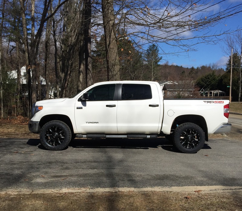 photo 3 Toyota Tundra custom wheels Fuel Nutz 20x9.0, ET +20, tire size 295/60 R20. x ET