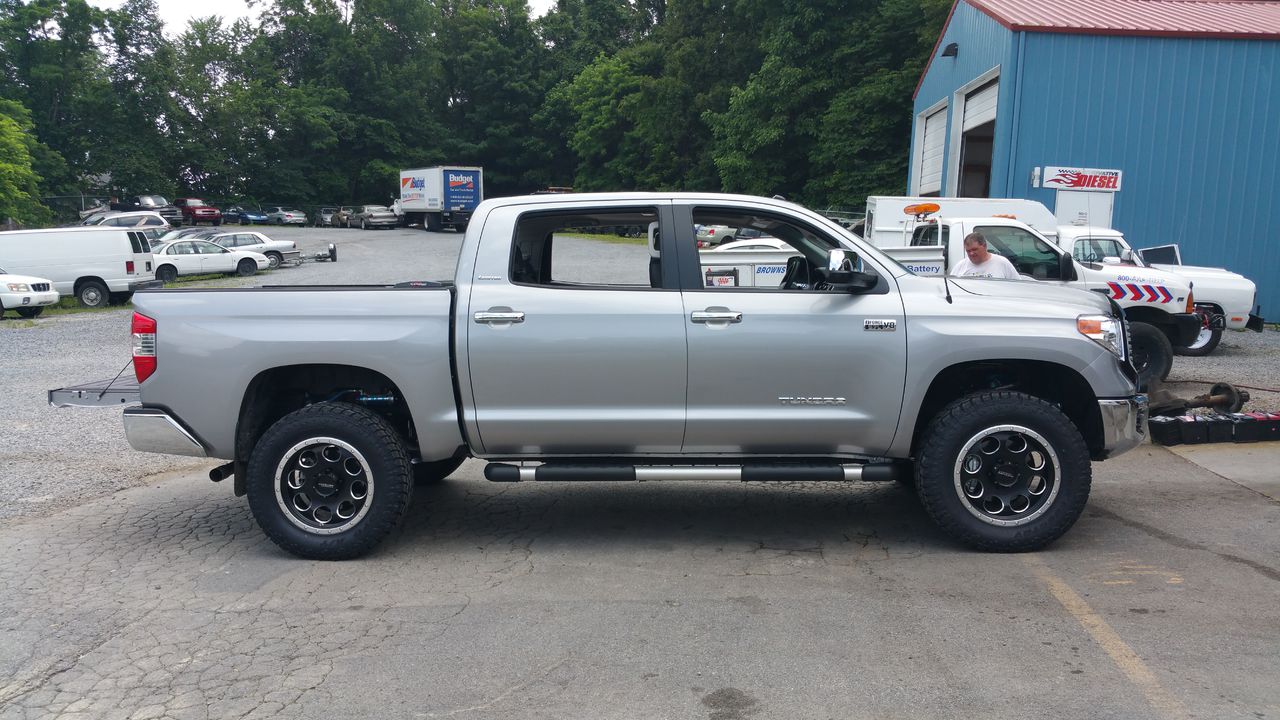 photo 1 Toyota Tundra custom wheels Raceline Havoc 20x9.0, ET +25, tire size 315/60 R20. x ET