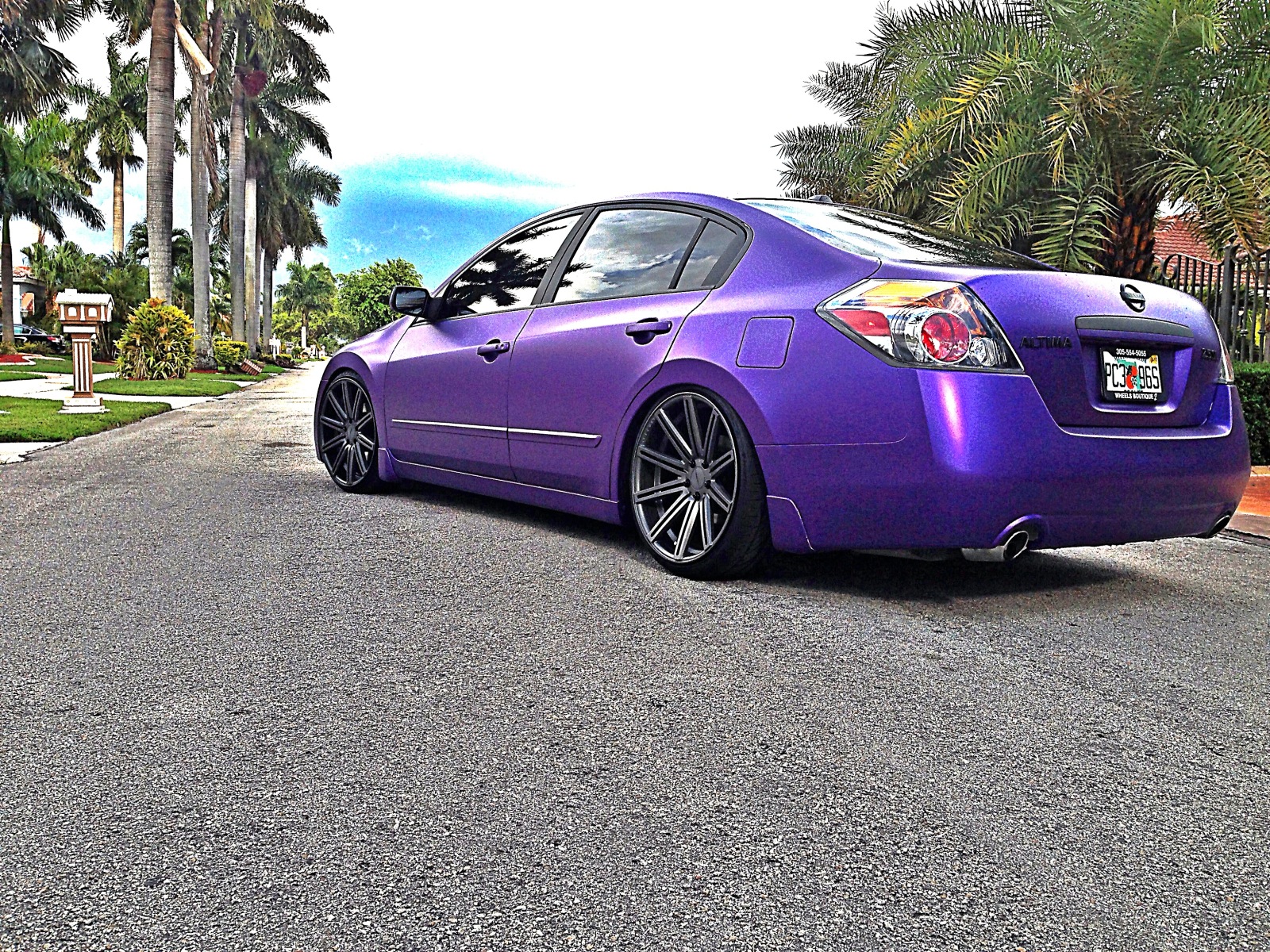 photo 2 Nissan Altima custom wheels Vossen   20x9.0, ET , tire size X R20. 20x10.5 ET