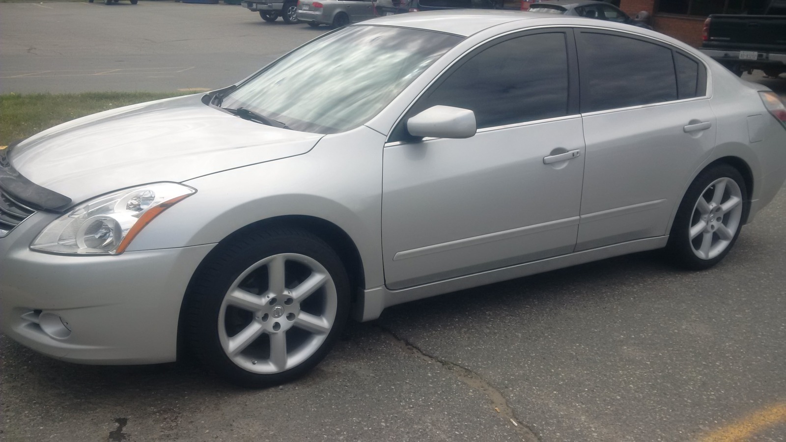 photo 2 Nissan Altima custom wheels   18x8.0, ET , tire size 225/45 R18. x ET