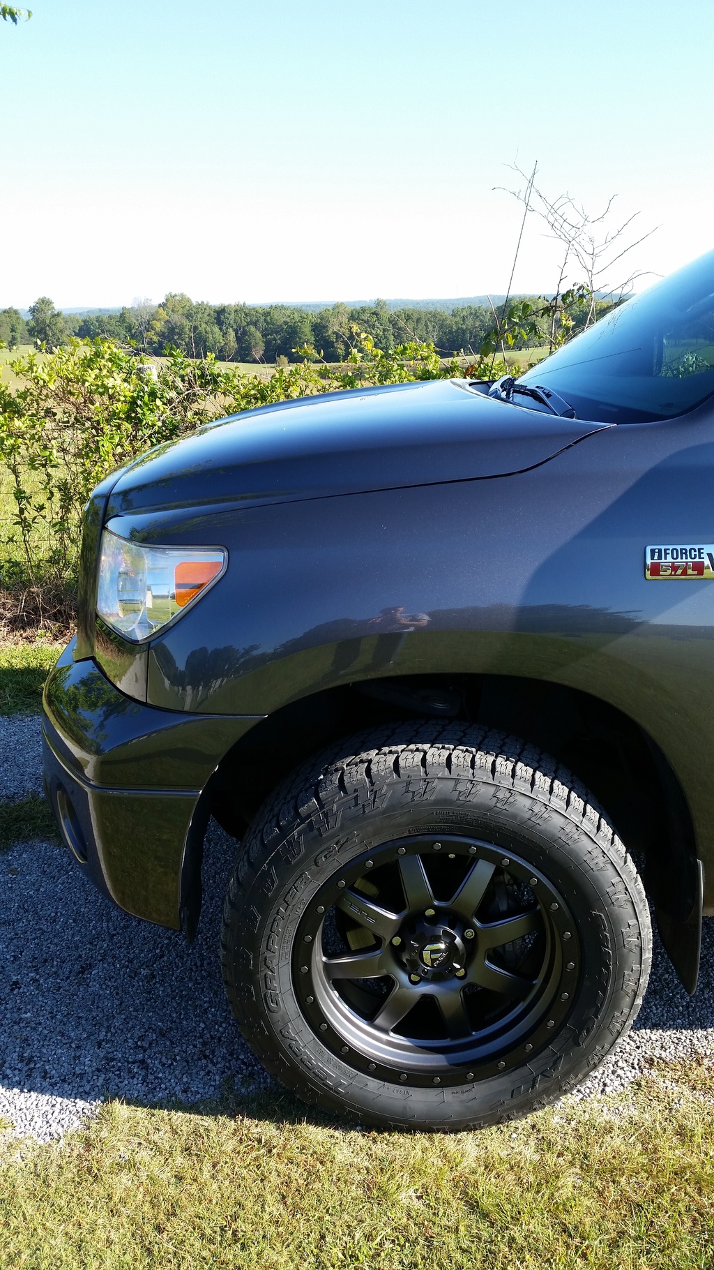 photo 4 Toyota Tundra custom wheels Fuel Trophy 20x9.0, ET +20, tire size 275/60 R20. x ET