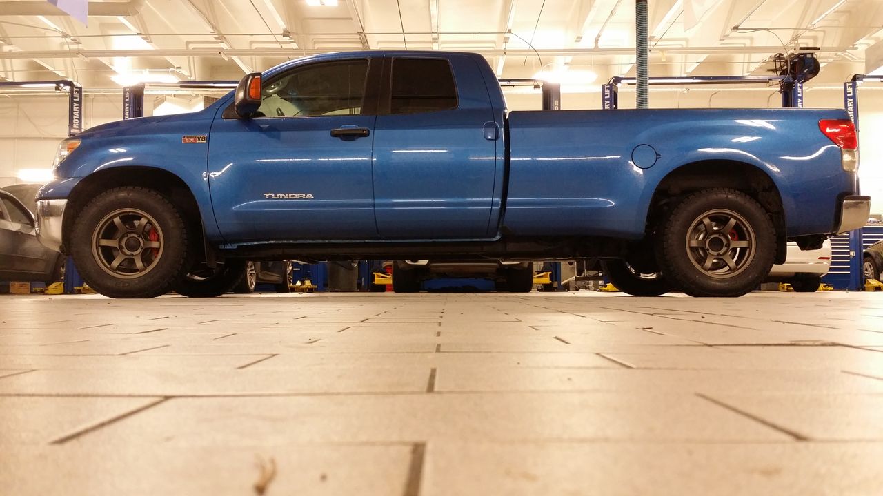 photo 2 Toyota Tundra custom wheels FN BFD 18x9.0, ET +12, tire size 285/65 R18. x ET