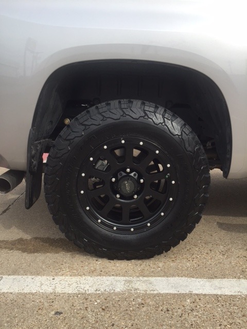 photo 3 Toyota Tundra custom wheels MB 352 18x9.0, ET , tire size 275/70 R18. x ET 