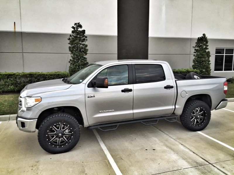 photo 1 Toyota Tundra custom wheels Fuel Mavericks 20x9.0, ET +20, tire size 315/60 R20. x ET