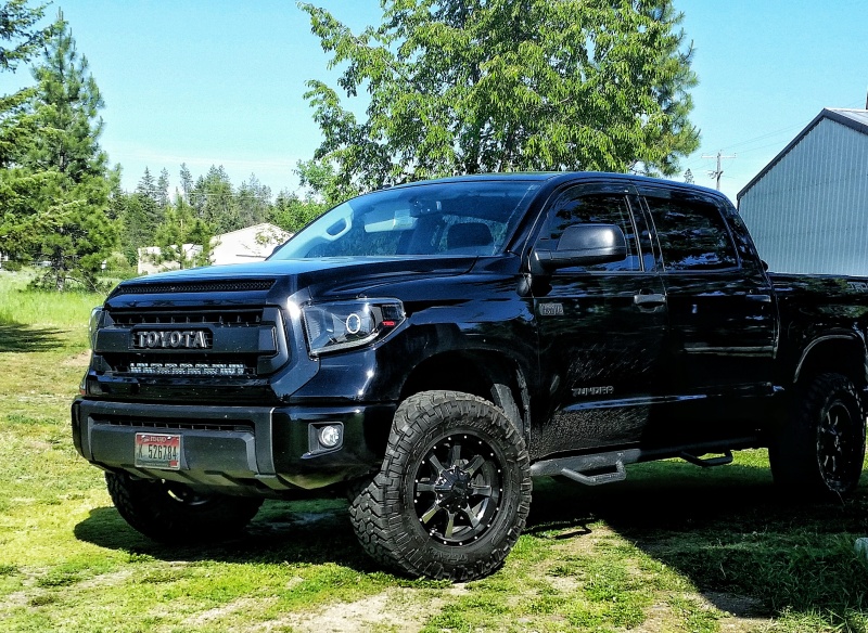 photo 1 Toyota Tundra custom wheels MotoMetal 970 18x9.0, ET +18, tire size 295/70 R18. x ET