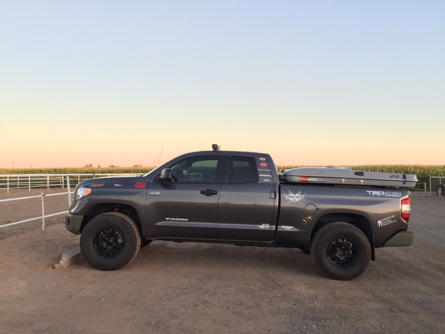 photo 3 Toyota Tundra custom wheels Level 8 Guardian 18x9.0, ET +25, tire size 345/70 R18. x ET