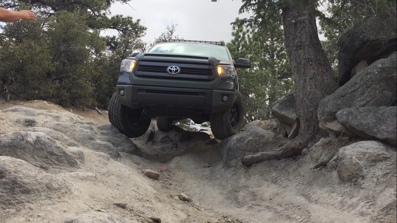 photo 2 Toyota Tundra custom wheels Level 8 Guardian 18x9.0, ET +25, tire size 345/70 R18. x ET