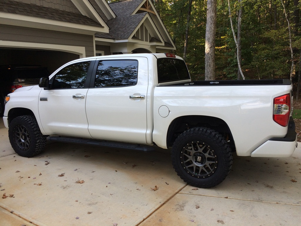 photo 4 Toyota Tundra custom wheels KMC XD 20x9.0, ET +18, tire size 295/60 R20. x ET