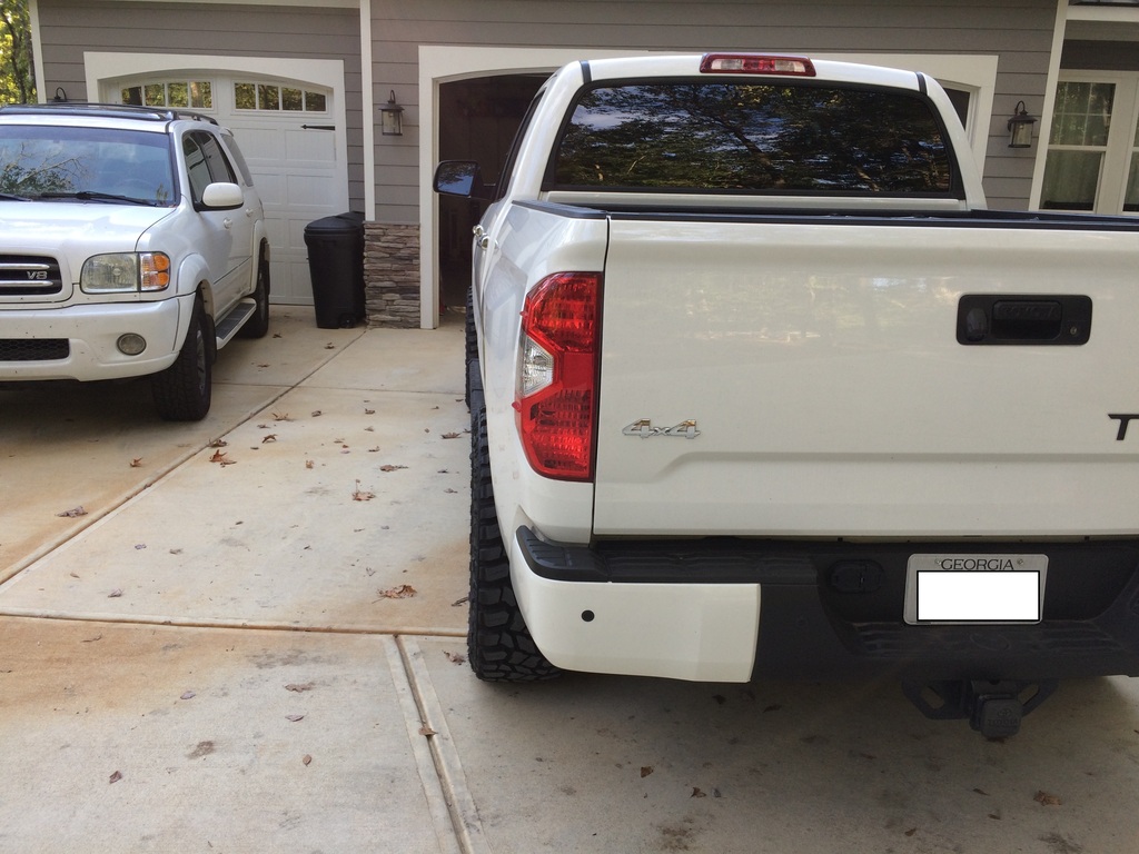 photo 6 Toyota Tundra custom wheels KMC XD 20x9.0, ET +18, tire size 295/60 R20. x ET