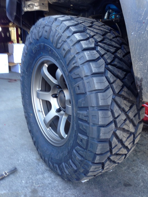 photo 2 Toyota Tundra custom wheels FN BFD 18x9.0, ET +12, tire size 315/65 R18. x ET 