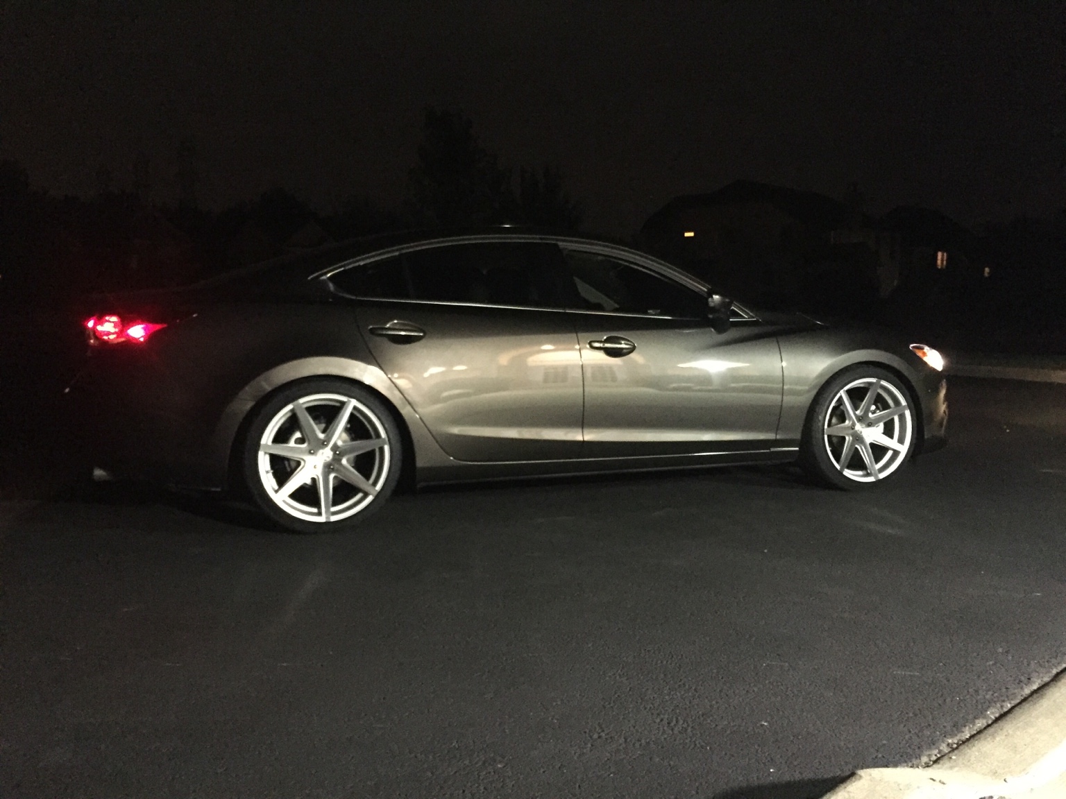 photo 1 Mazda Mazda6 custom wheels Rohana   20x10.0, ET , tire size 255/35 R20. x ET