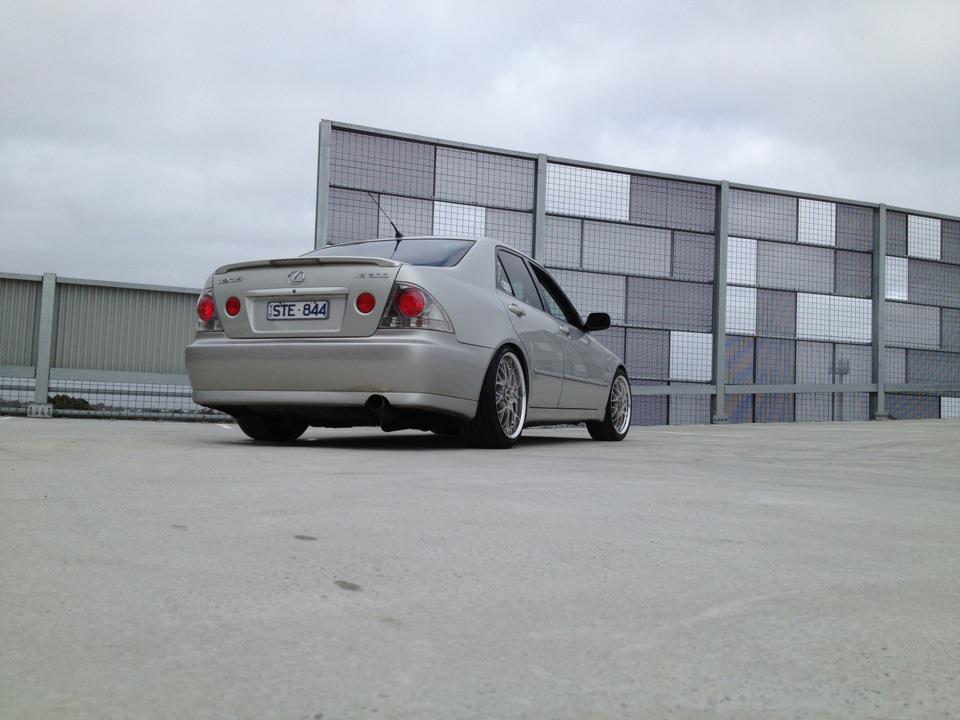 photo 2 Lexus IS 300 custom wheels Volk EVO 3 18x8.5, ET +35, tire size 215/40 R18. 18x9.5 ET+35 225/40 R18