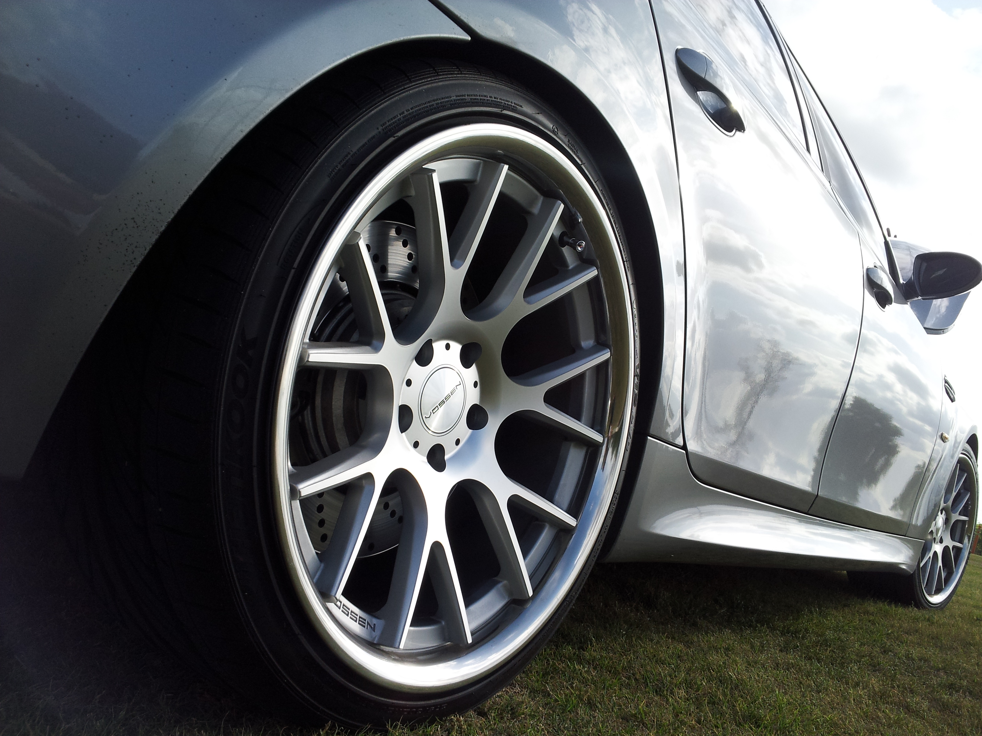 photo 2 BMW M5 custom wheels Vossen CV2 20x9.5, ET , tire size X R20. 20x10.5 ET