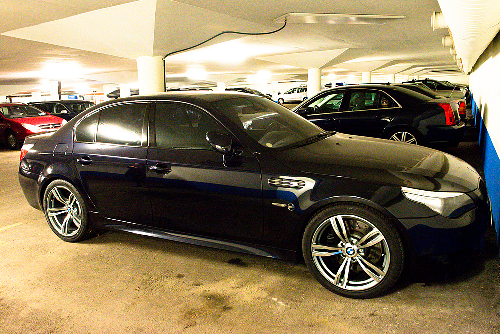 photo 2 BMW M5 custom wheels OEM BMW  19x8.5, ET , tire size 295/35 R19. 19x9.5 ET 255/40 R19