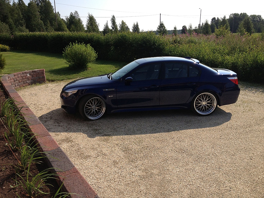 photo 1 BMW M5 custom wheels 21x, ET , tire size X R21. x ET