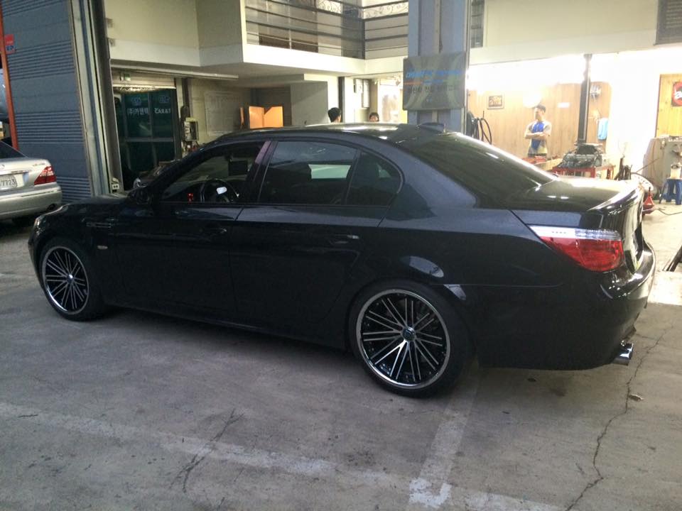 photo 1 BMW M5 custom wheels Rohana 20x, ET , tire size X R20. x ET