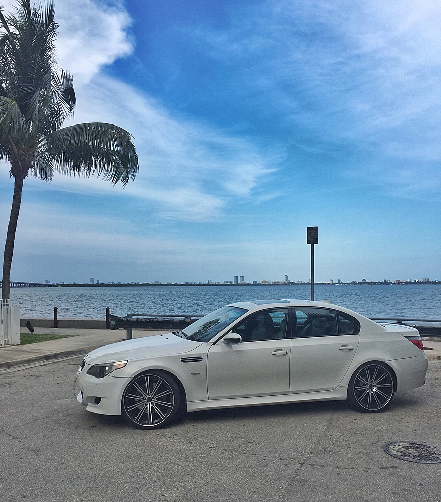 photo 1 BMW M5 custom wheels 22x, ET , tire size X R22. x ET