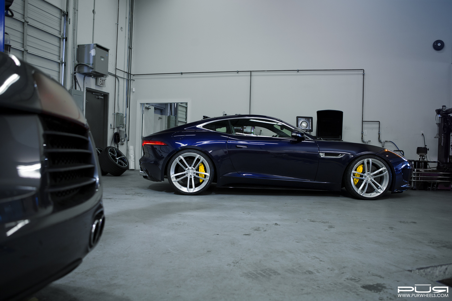 photo 2 Jaguar F-TYPE custom wheels PUR RS07  21x9.0, ET , tire size X R21. 21x10.5 ET 