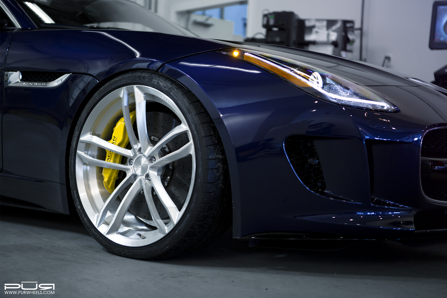 photo 1 Jaguar F-TYPE custom wheels PUR RS07  21x9.0, ET , tire size X R21. 21x10.5 ET 