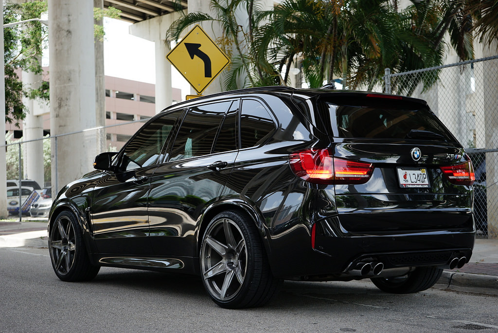 photo 2 BMW X5 M custom wheels Velos S6 22x10.5, ET , tire size X R22. 22x12.0 ET
