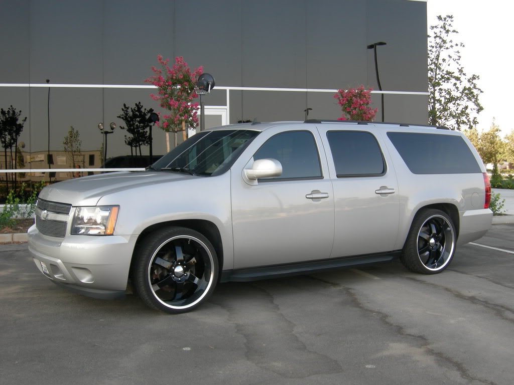 photo 1 Chevrolet Suburban 2500 custom wheels Boss 330 24x, ET , tire size 275/30 R24. x ET