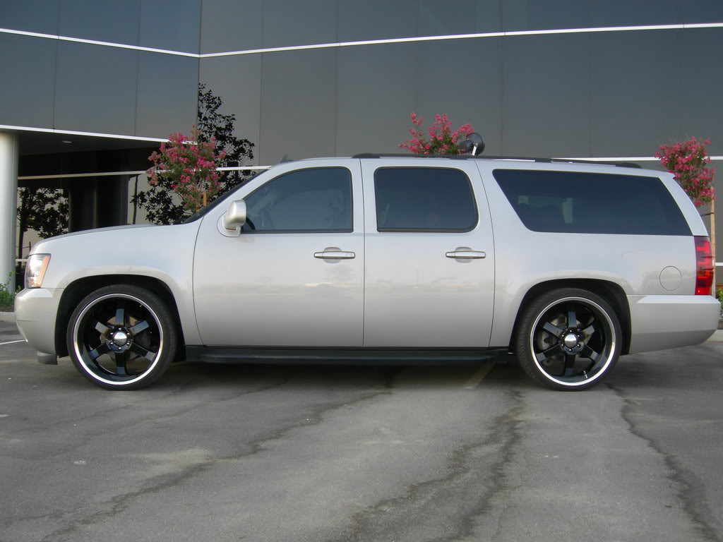 photo 3 Chevrolet Suburban 2500 custom wheels Boss 330 24x, ET , tire size 275/30 R24. x ET