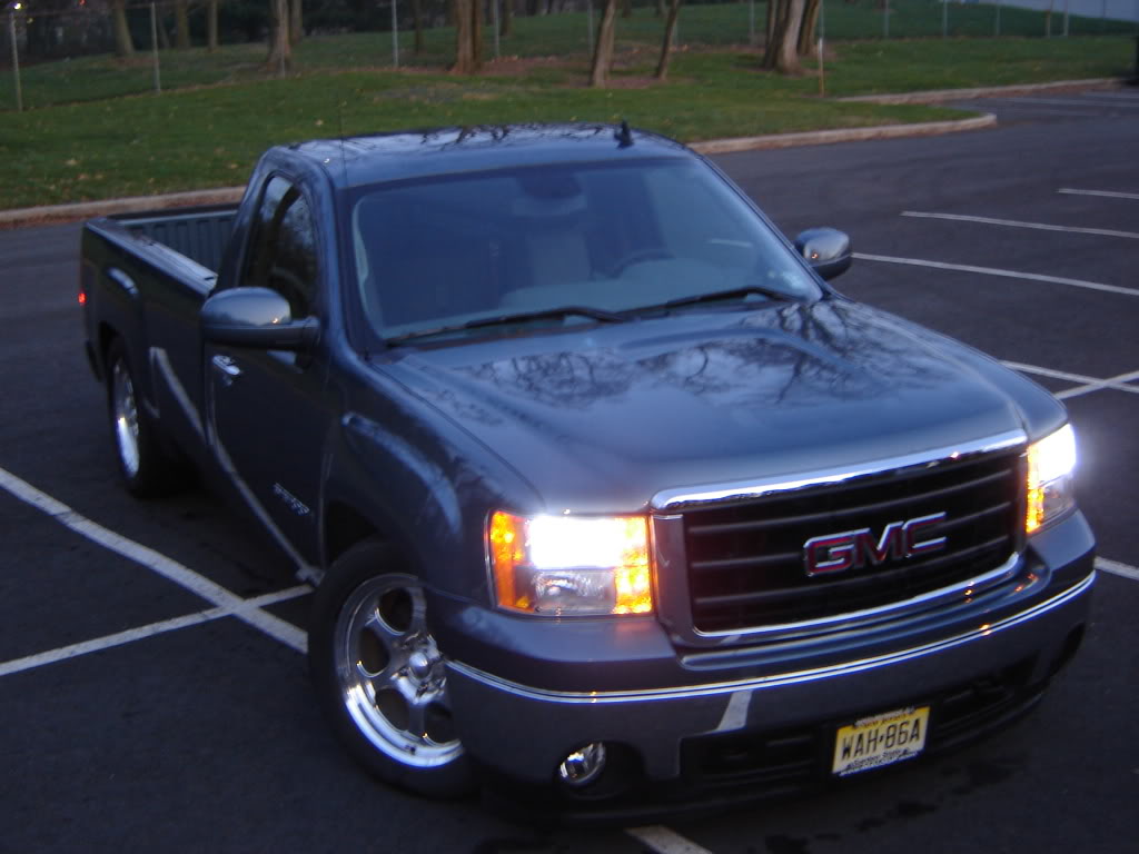 photo 2 GMC Sierra 2500HD custom wheels   20x, ET , tire size 265/50 R20. x ET 