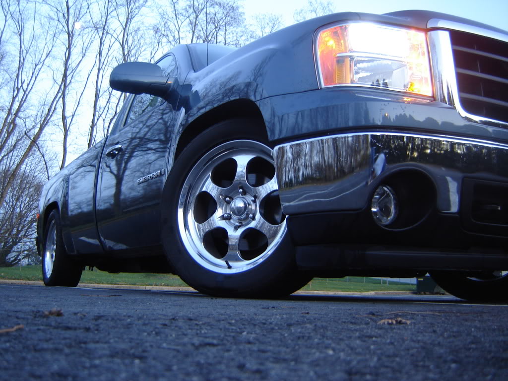 photo 1 GMC Sierra 2500HD custom wheels   20x, ET , tire size 265/50 R20. x ET 