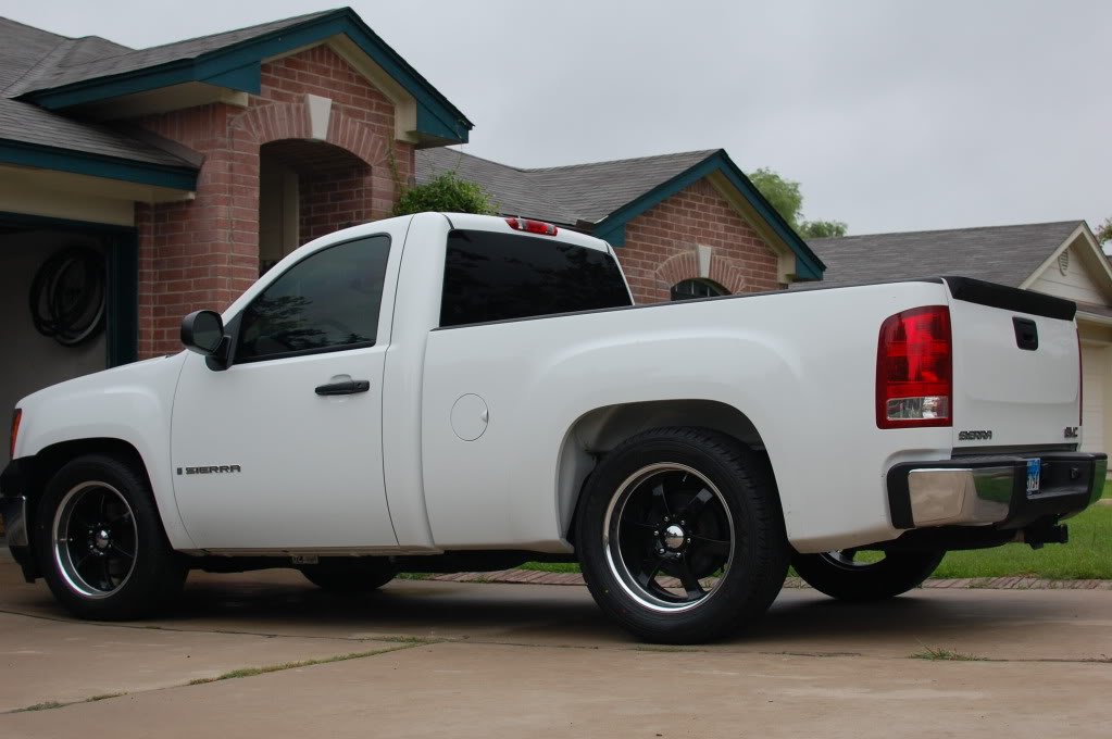 photo 2 GMC Sierra 1500HD Classic custom wheels   20x9.0, ET +30, tire size 255/50 R20. x ET 