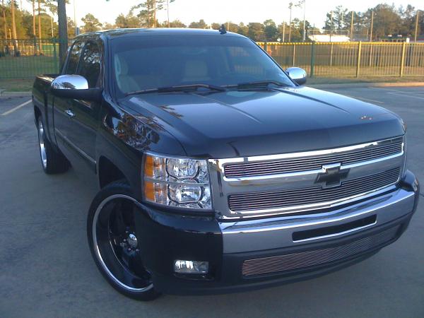 photo 2 Chevrolet Silverado 2500HD custom wheels 24x, ET , tire size 295/35 R24. x ET