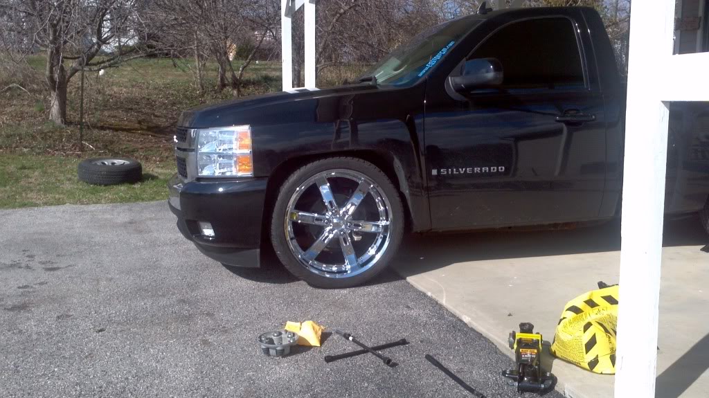 photo 2 Chevrolet Silverado 2500HD custom wheels 24x10.0, ET , tire size 295/35 R24. x ET