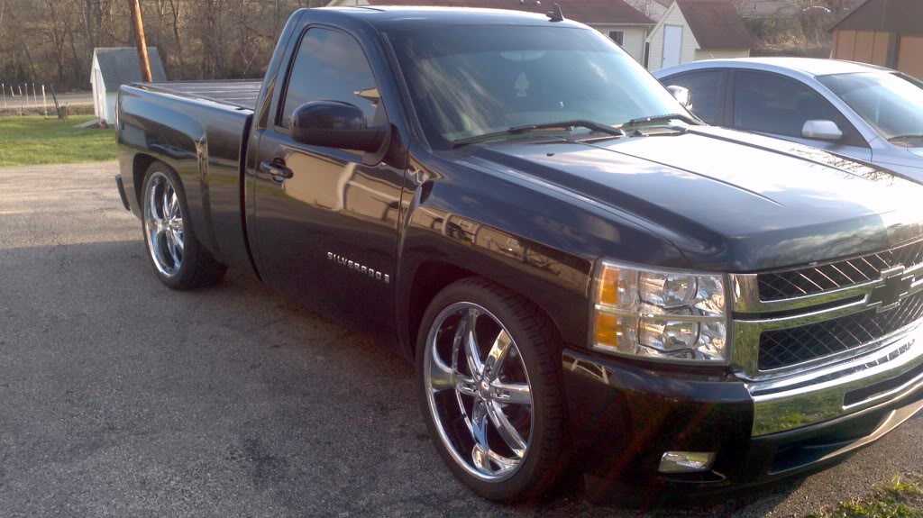 photo 1 Chevrolet Silverado 2500HD custom wheels 24x10.0, ET , tire size 295/35 R24. x ET