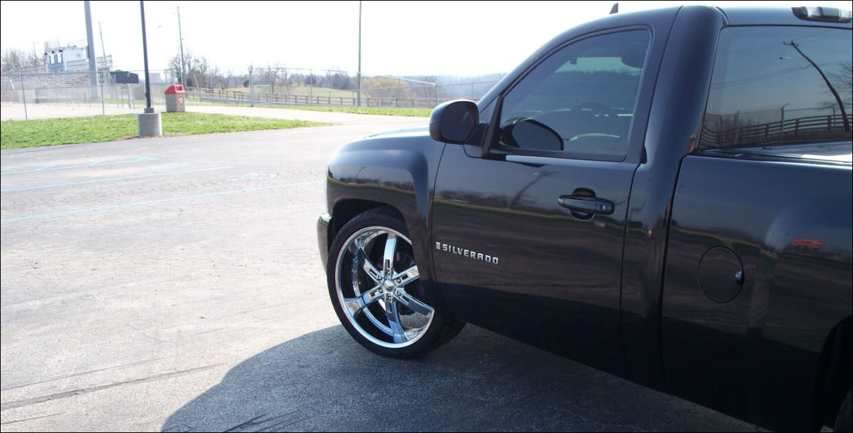 photo 1 Chevrolet Silverado 1500 custom wheels 24x, ET , tire size 295/35 R24. x ET