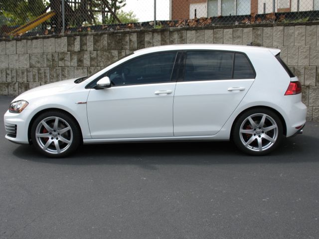 photo 1 Volkswagen GTI custom wheels Neuspeed RSE07 18x8.0, ET +45, tire size 235/40 R18. x ET