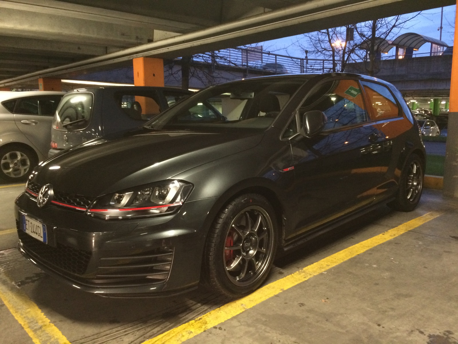 photo 1 Volkswagen GTI custom wheels   17x8.0, ET , tire size 225/45 R17. x ET