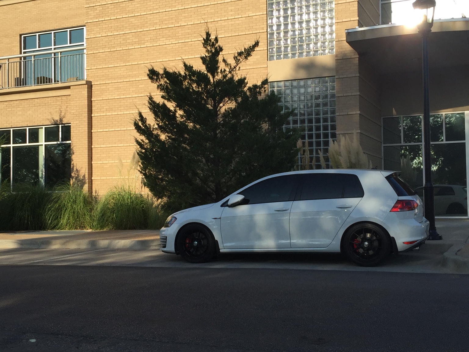 photo 1 Volkswagen GTI custom wheels RSe10 18x8.0, ET , tire size 235/40 R18. x ET