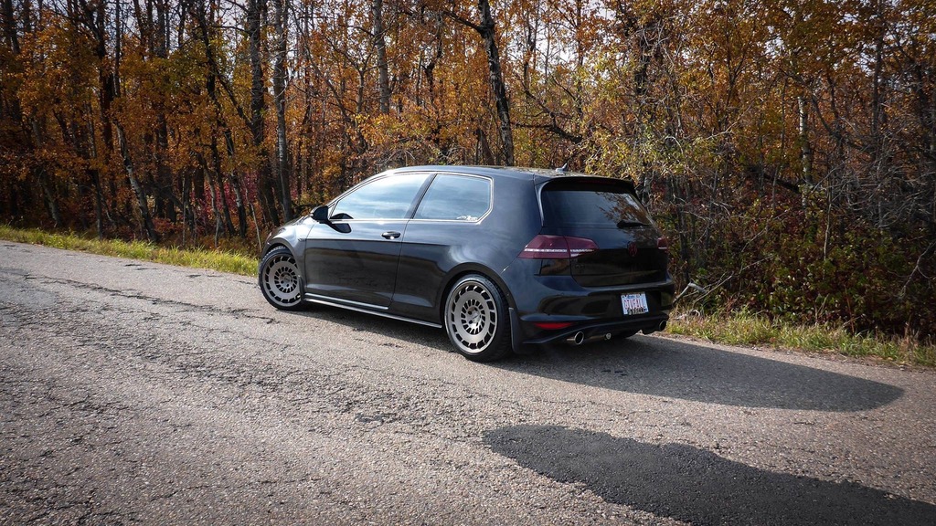 photo 1 Volkswagen GTI custom wheels Rotiform   18x8.5, ET +45, tire size X R18. x ET