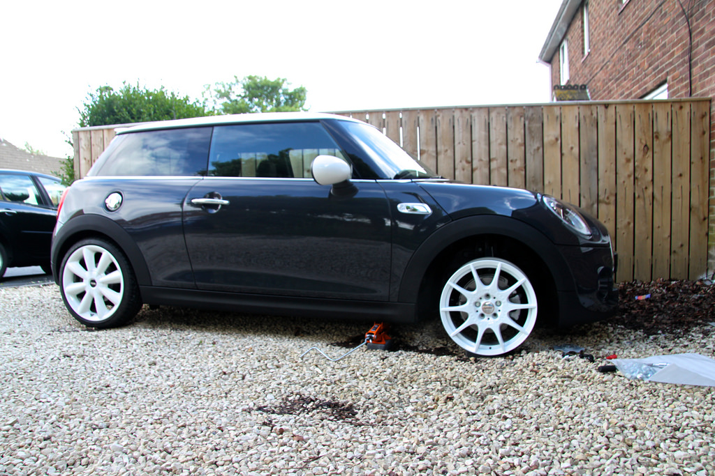 photo 4 MINI Cooper S custom wheels   18x8.0, ET +45, tire size 205/40 R18. x ET