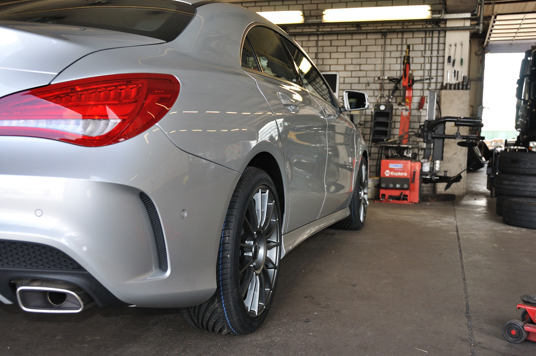 photo 2 Mercedes-Benz CLA-Class custom wheels OZ  Superturismo  18x, ET , tire size X R18. x ET 