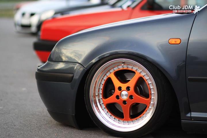 photo 4 Volkswagen Jetta custom wheels Oz Mito I 17x8.5, ET +15, tire size 195/40 R17. 17x10.0 ET+25 215/40 R17
