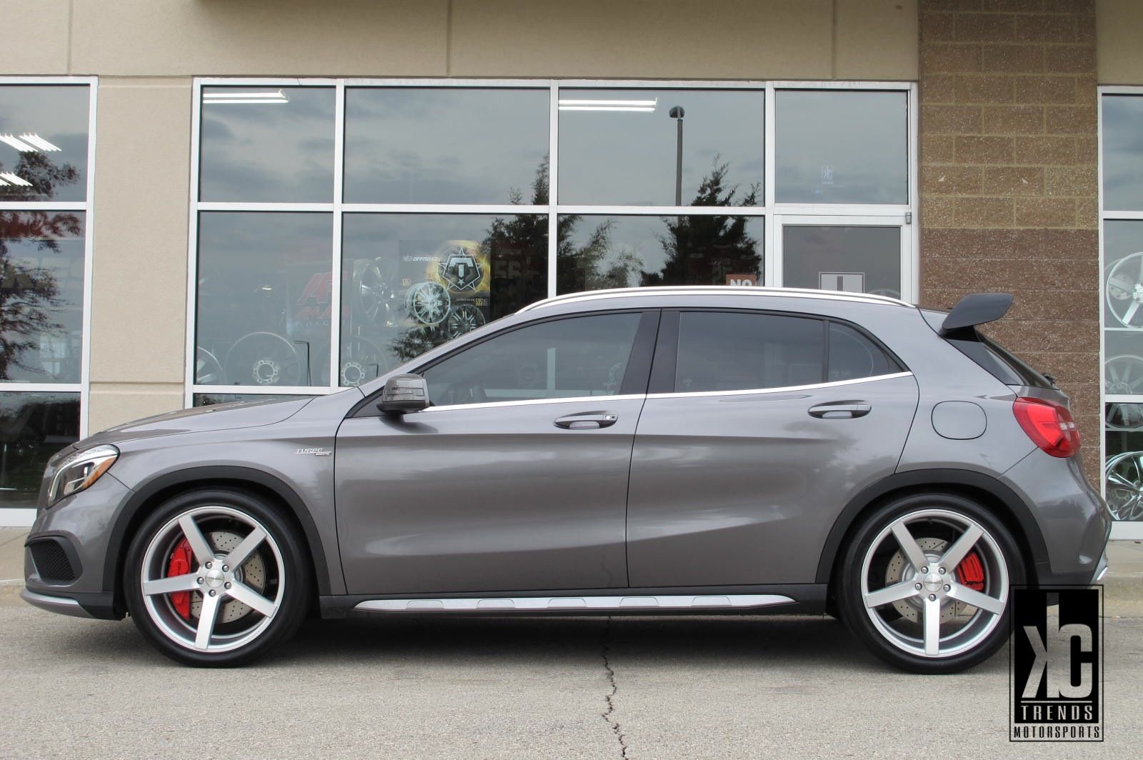 photo 2 Mercedes-Benz CLA-Class custom wheels Vossen CV3 20x9.0, ET , tire size X R20. x ET